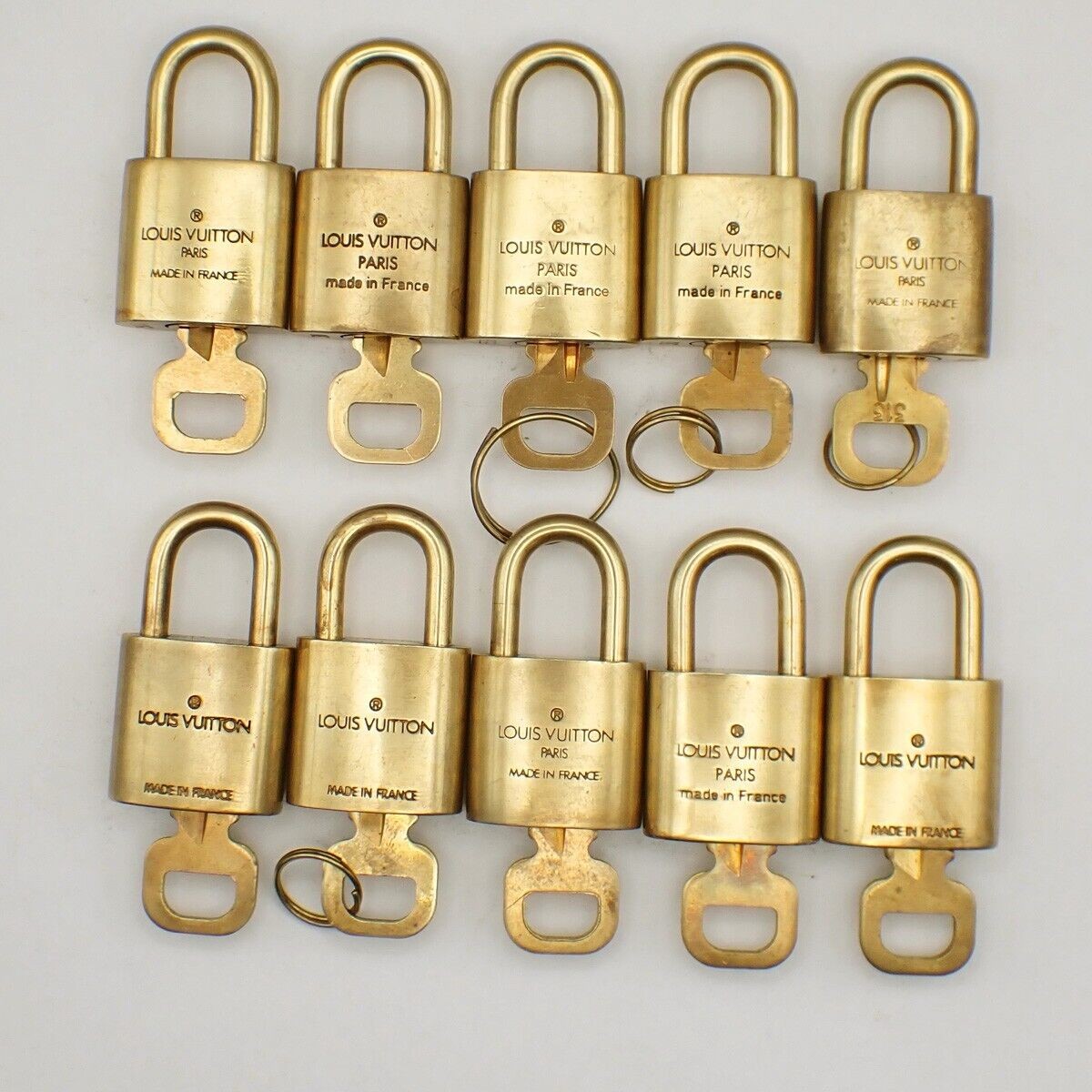 LOUIS VUITTON LV 10 Set  Padlock Key Bag Charm Cadena Gold Plated France 39YF668