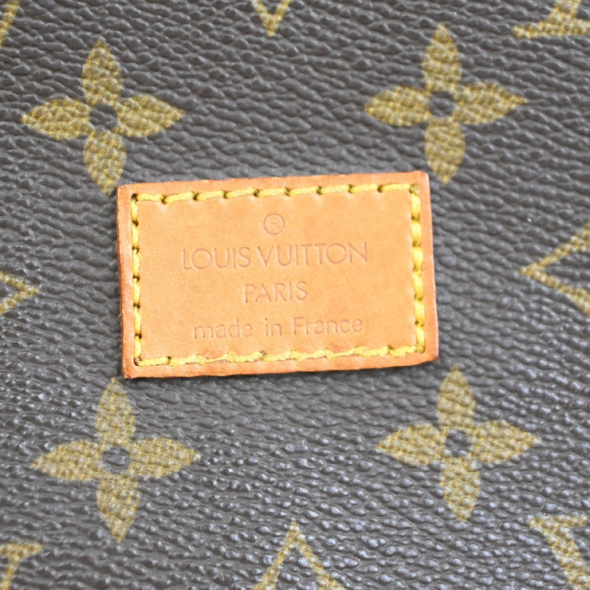 LOUIS VUITTON Logo Saumur 30 Shoulder Bag Monogram Leather BN M42256 30CA946