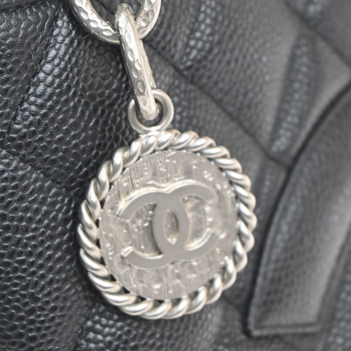 CHANEL CC Medallion Shoulder Bag Grained Calfskin Leather Black SHW 641RL957