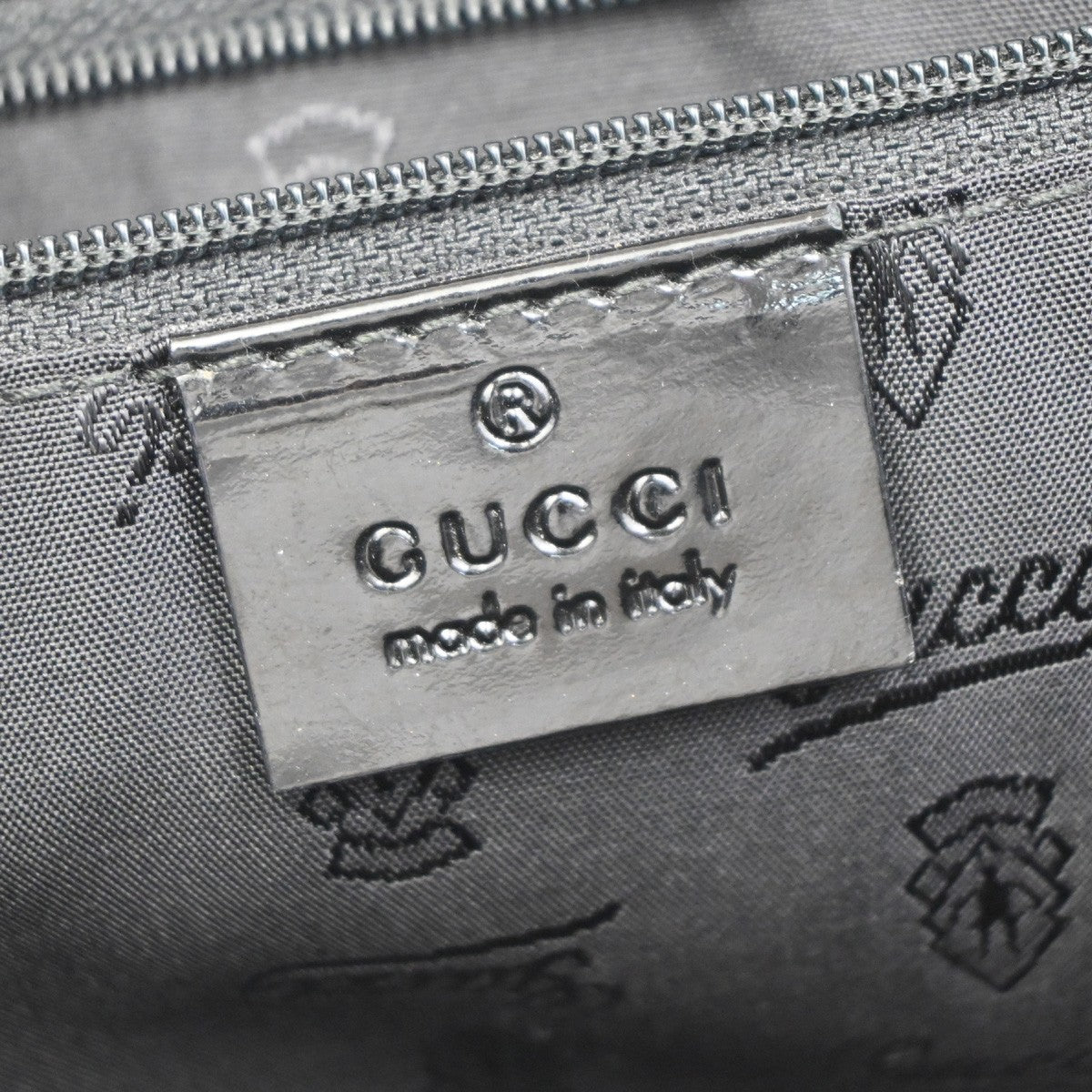 GUCCI Logo GG Pattern Shoulder Tote Bag Charm Canvas Patent Leather BK 38KB516