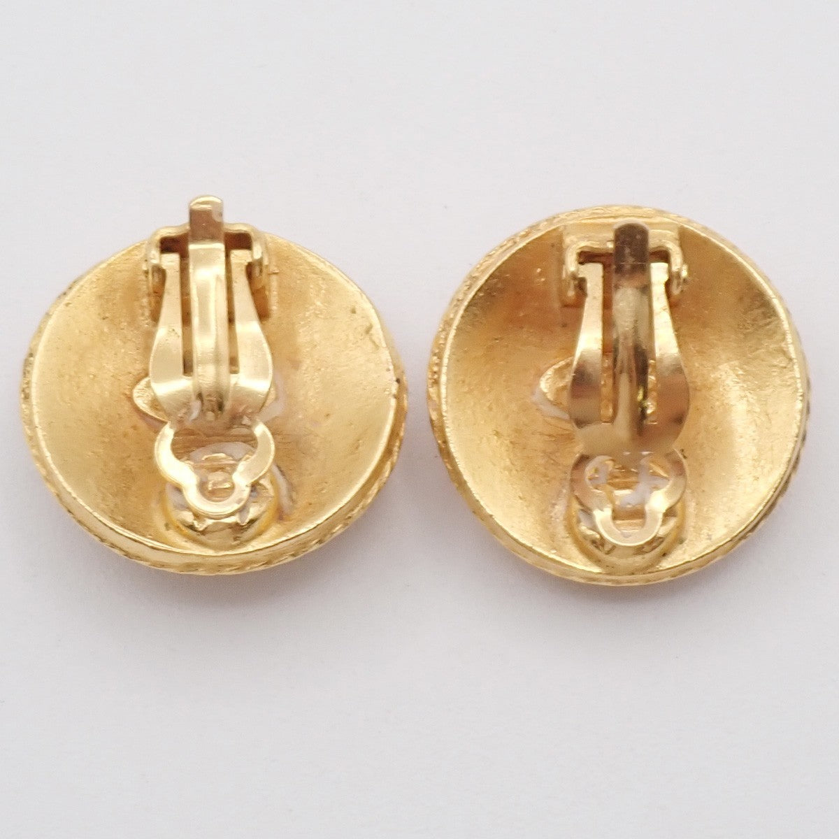 CHANEL CC Logo Round Button Earrings 04A Clip-On Gold GHW France 84RF848