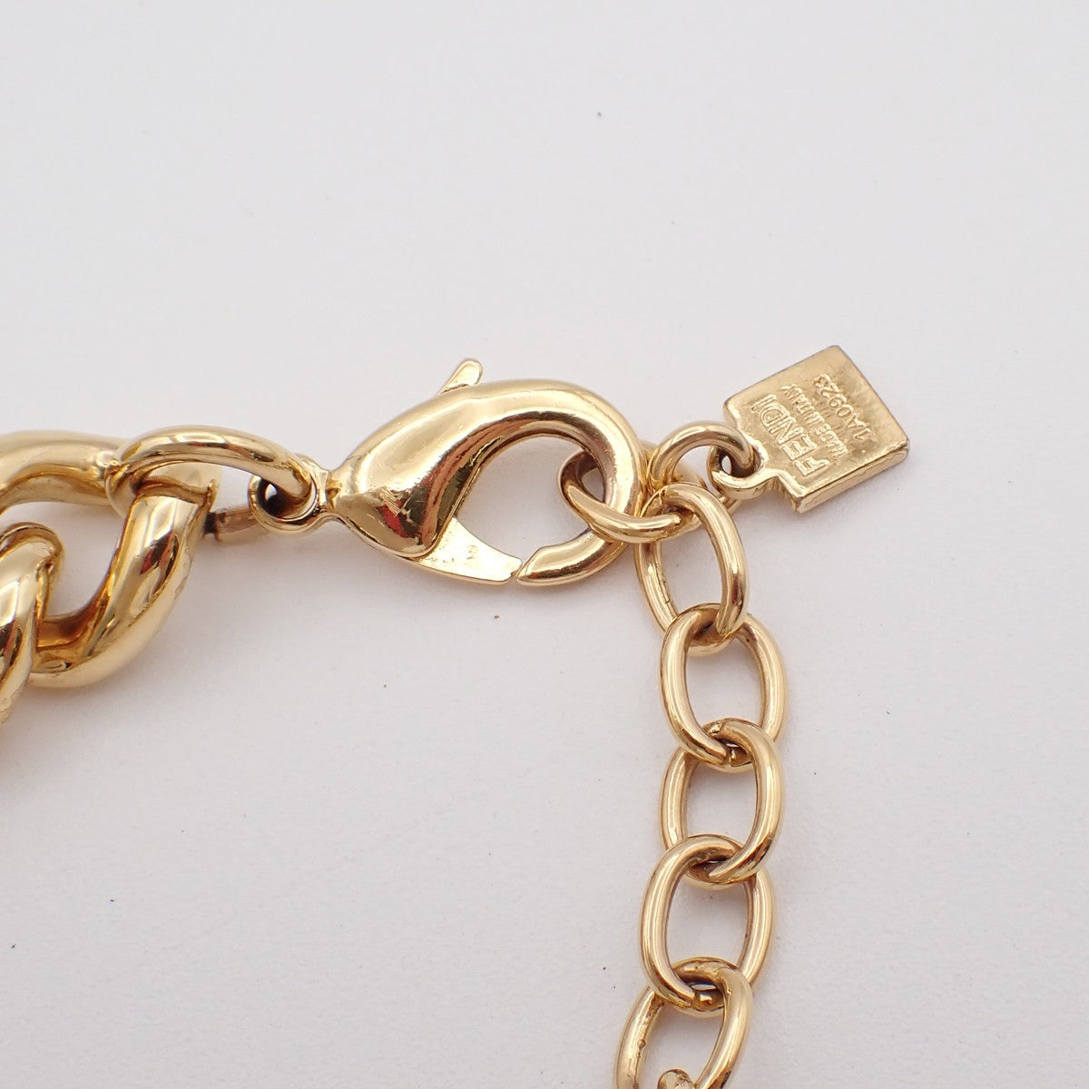 FENDI FF Logo Chunky Chain Bracelet Gold-Plated Italy 60EF508