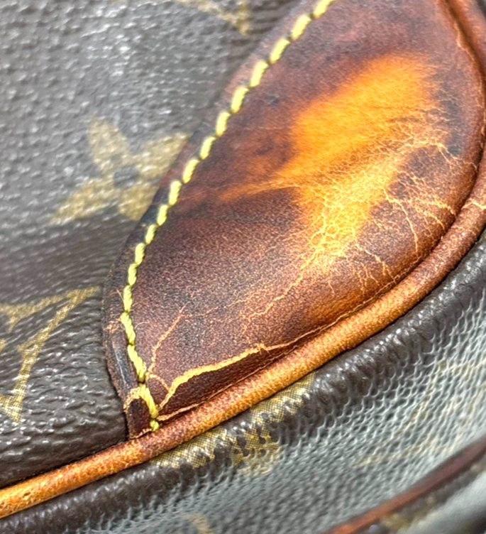 LOUIS VUITTON Nile Crossbody Shoulder Bag Monogram Leather Brown M45244 30KC811