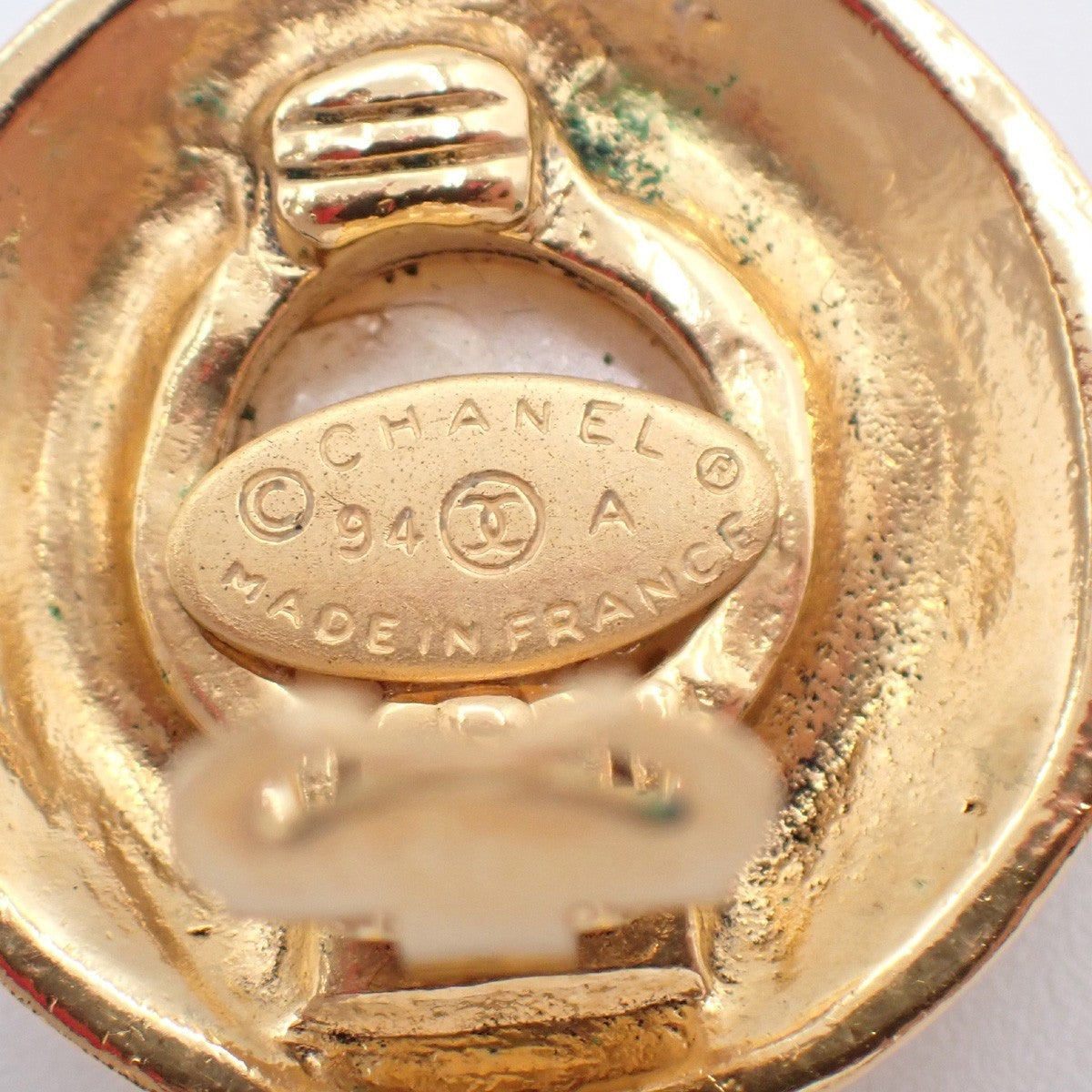 CHANEL Logo Round Button Earrings Clip-On 94A Imitation Pearl Gold 33RF703