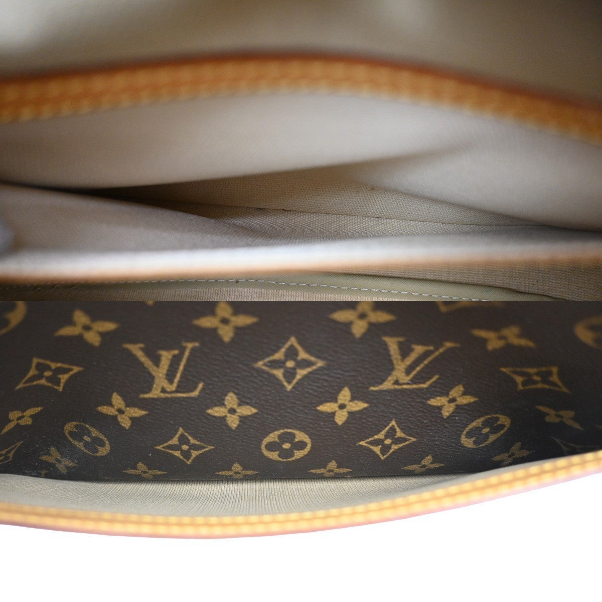 LOUIS VUITTON Reporter Crossbody Shoulder Bag Monogram Leather BN M45254 18MA080