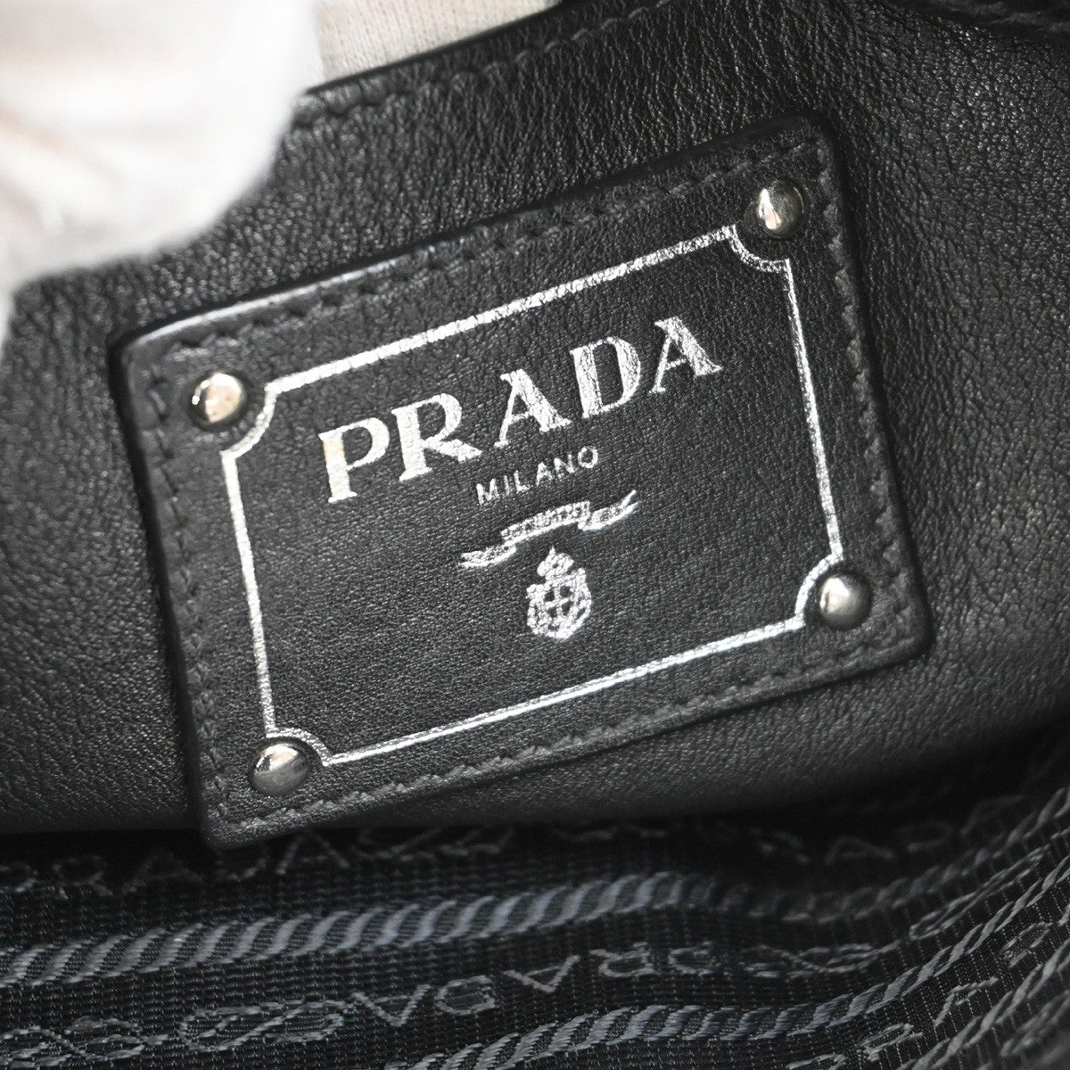PRADA Logo Side zipper Hand Tote Bag Pebbled leather Black SHW 87TA115
