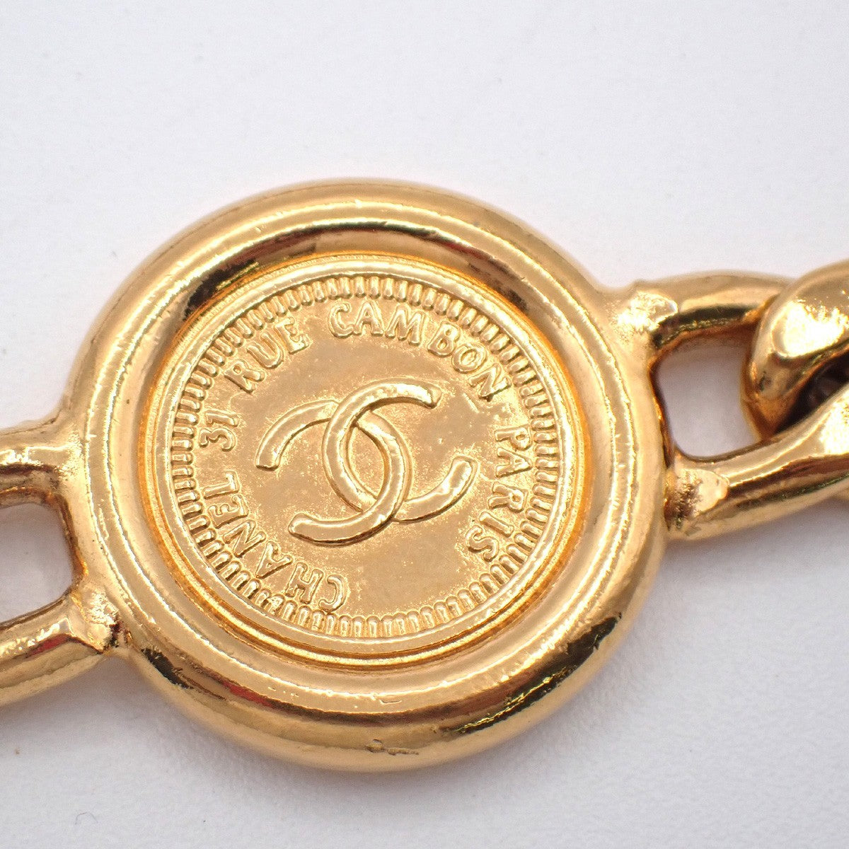 CHANEL CC Logo 31 Rue Cambon Coin Metallion Chain Belt Gold Vintage 95RL989