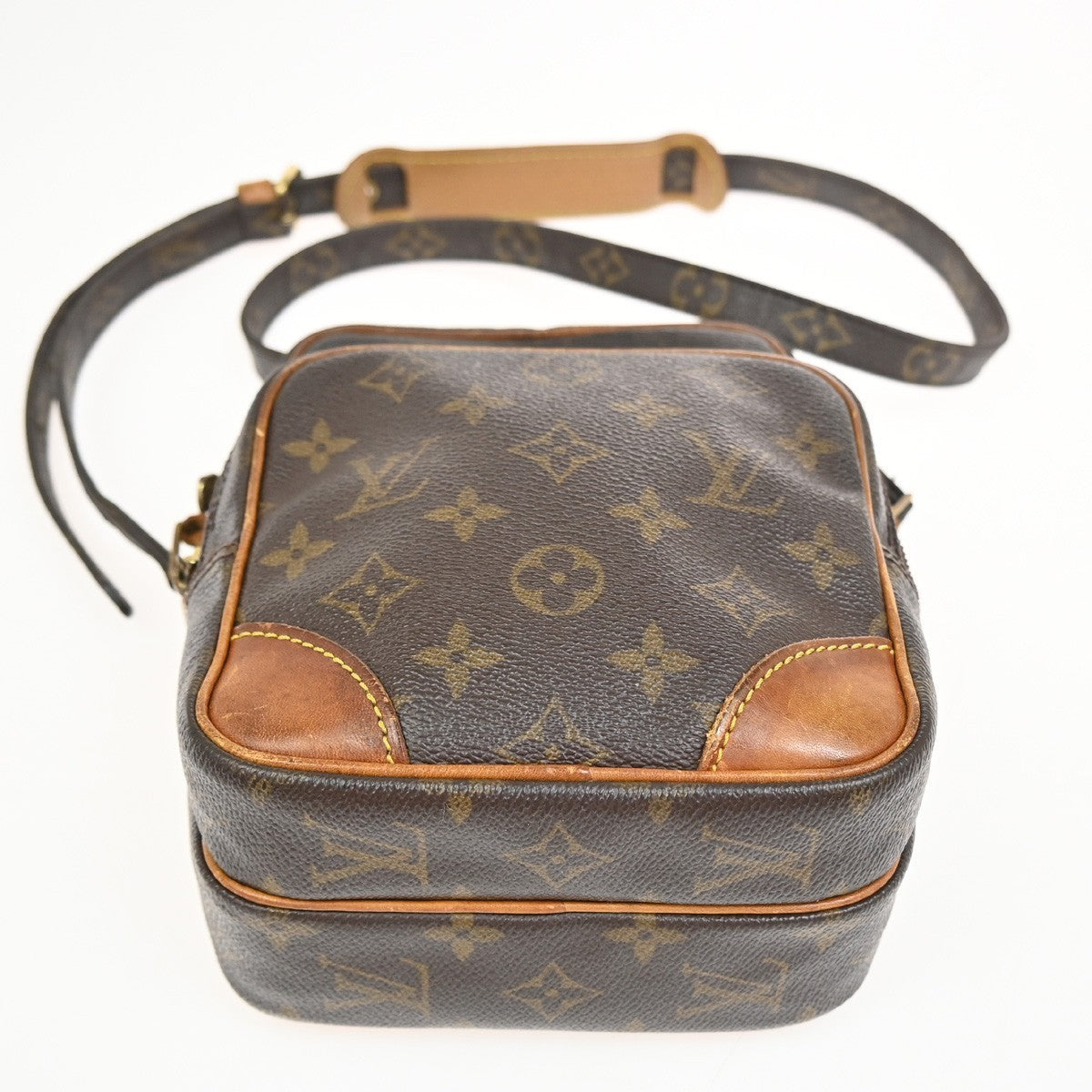 LOUIS VUITTON Amazon Crossbody Shoulder Bag Monogram Leather BN M45236 62KC183