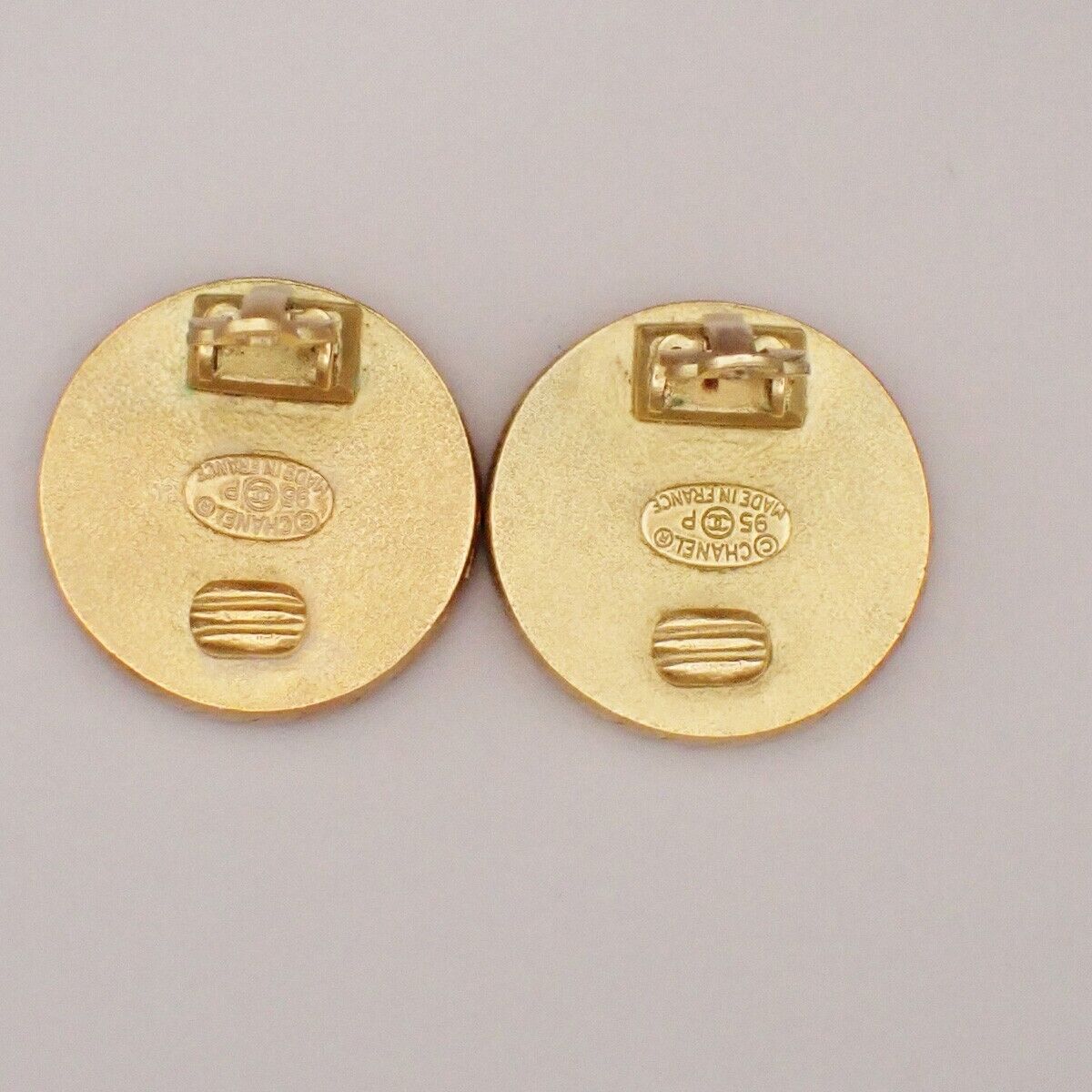 CHANEL CC Logo Button Earrings 95P Clip-On Gold Black GHW France Vintage 76RK705