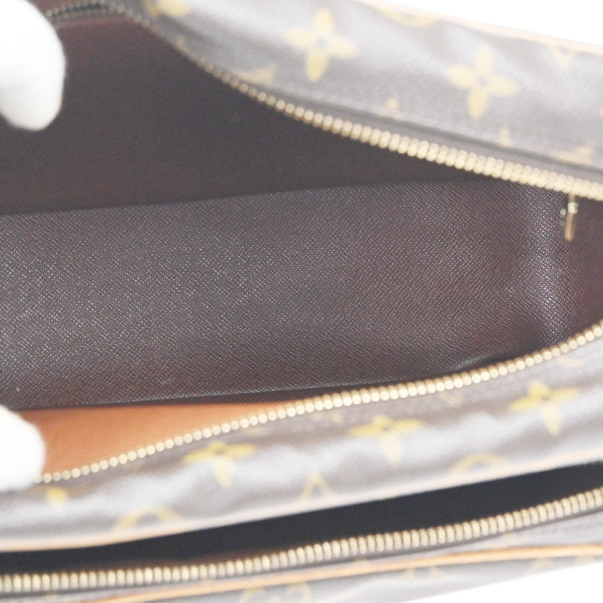 LOUIS VUITTON Nile Crossbody Shoulder Bag Monogram Leather Brown M45244 72CA561