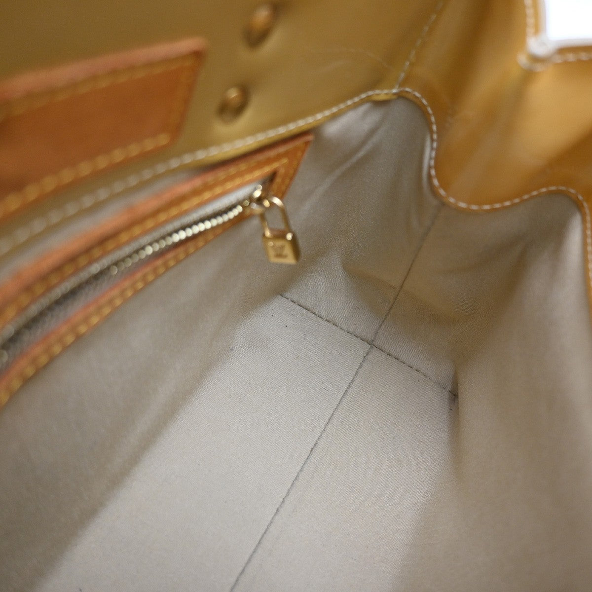 LOUIS VUITTON Read PM Hand Bag Monogram Vernis Patent Beige M91144 02EF819