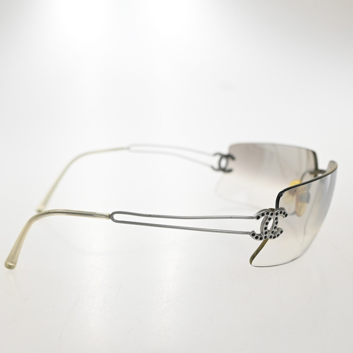 CHANEL CC Logo Rhine Stone Sunglasses Eye Were Plastic Metal Silver 63RL856