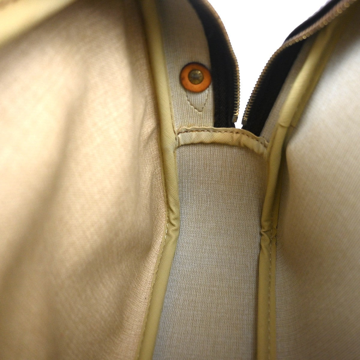 LOUIS VUITTON Reporter Crossbody Shoulder Bag Monogram Leather BN M45254 70MA521