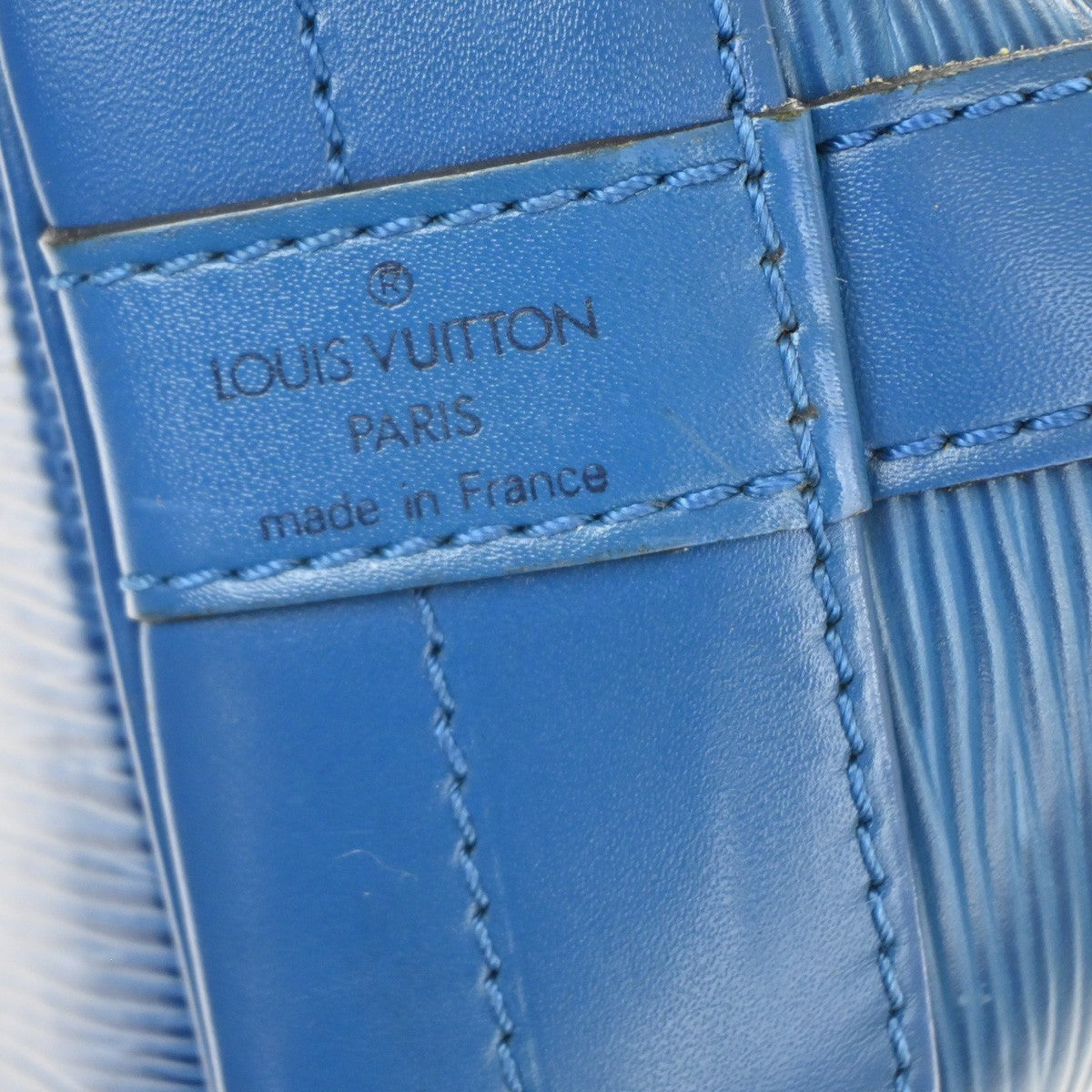 LOUIS VUITTON Noe GM Drawstring Shoulder Bag Epi Leather Blue M44005 80MA217
