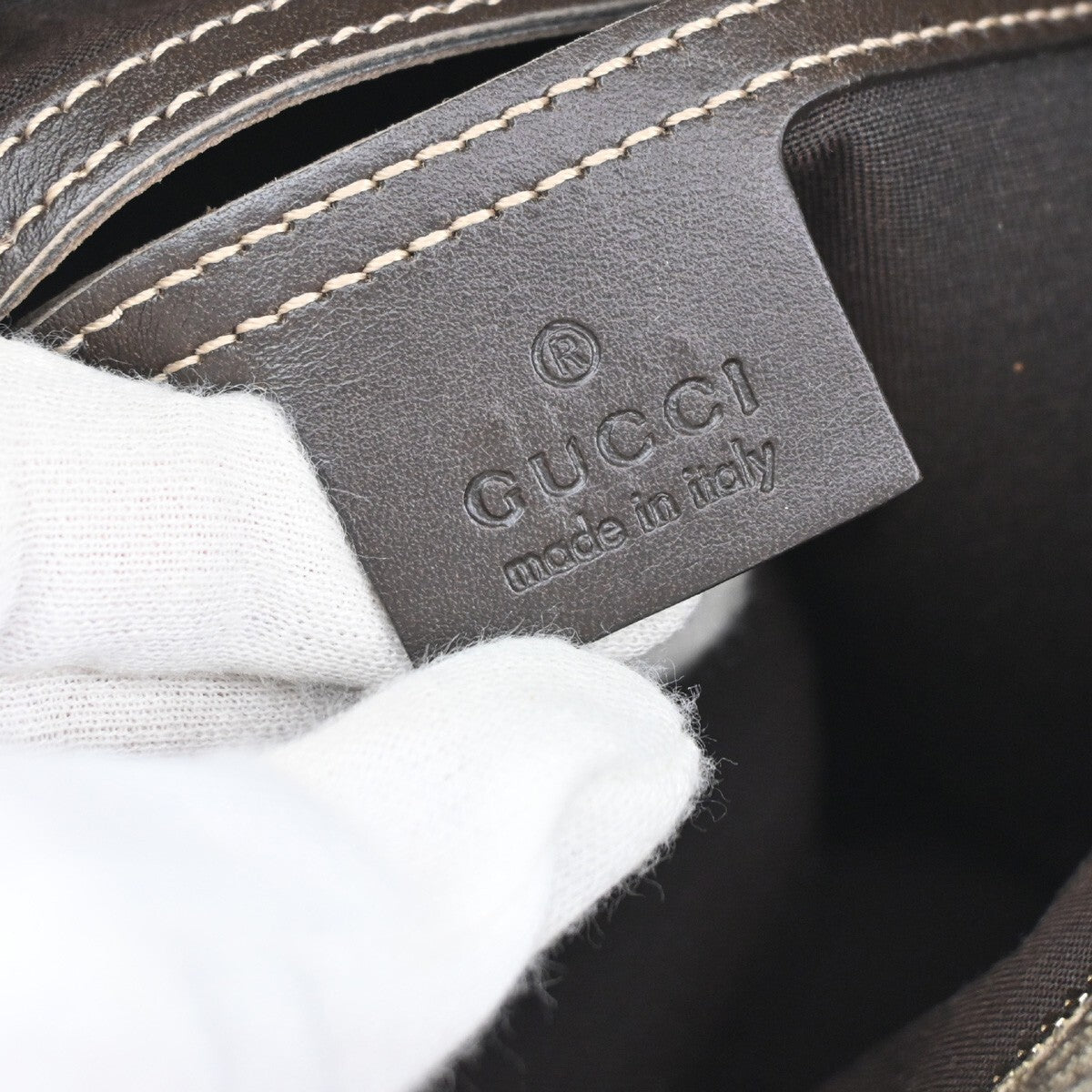 GUCCI Logo GG Pattern Shoulder Bag PVC Leather Canvas Brown GHW Italy 16FB606