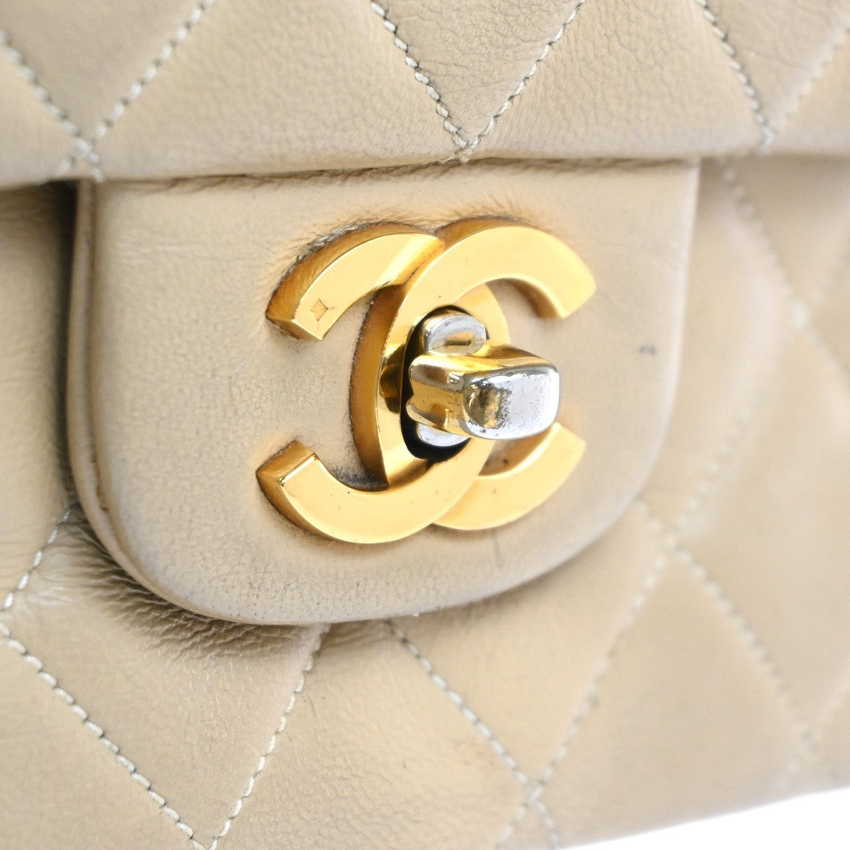 CHANEL CC Matelasse 25 Double Flap Cahin Shoulder Bag Leather Beige GHW 397RL943