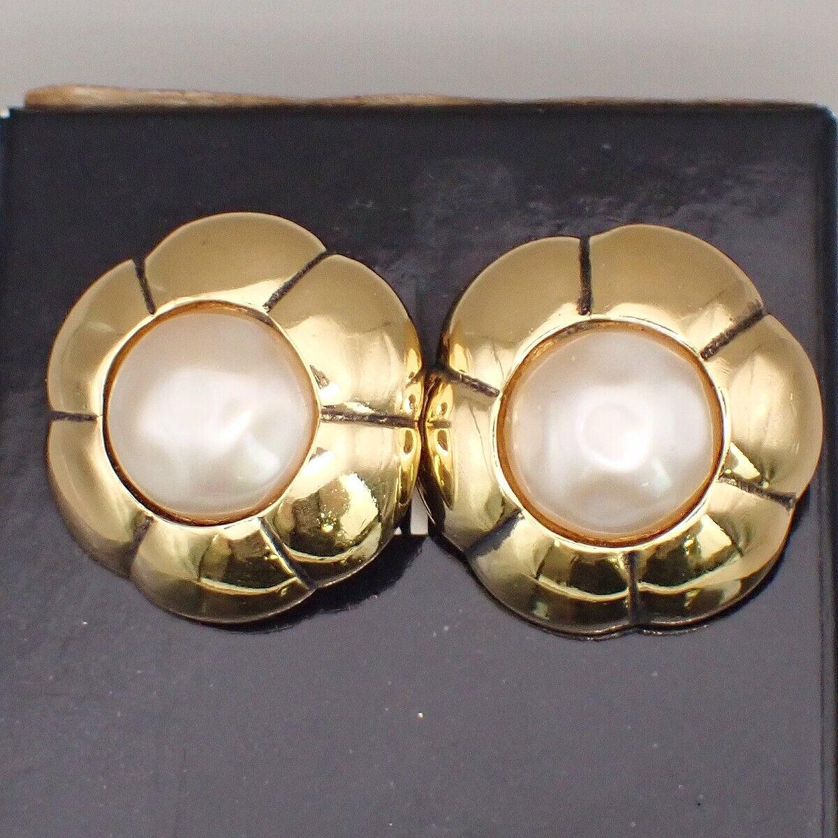 CHANEL Logo Flower Round Button Earrings Clip-On Imitation Pearl Gold 33RK752