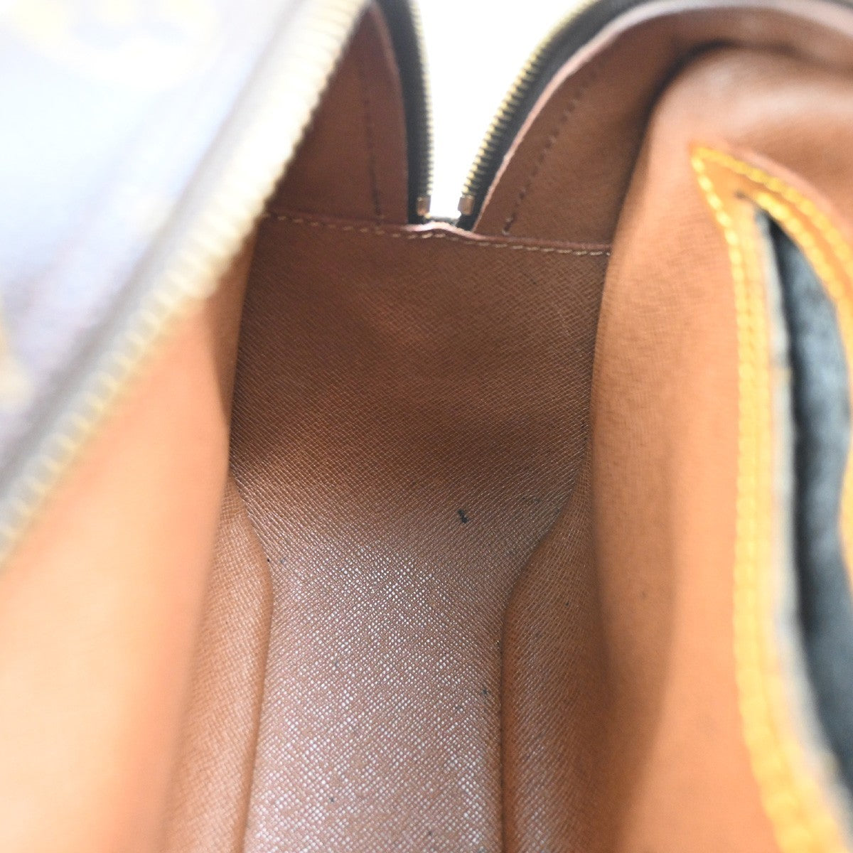 LOUIS VUITTON Blois Crossbody Shoulder Bag Monogram Leather Brown M51221 85CA730