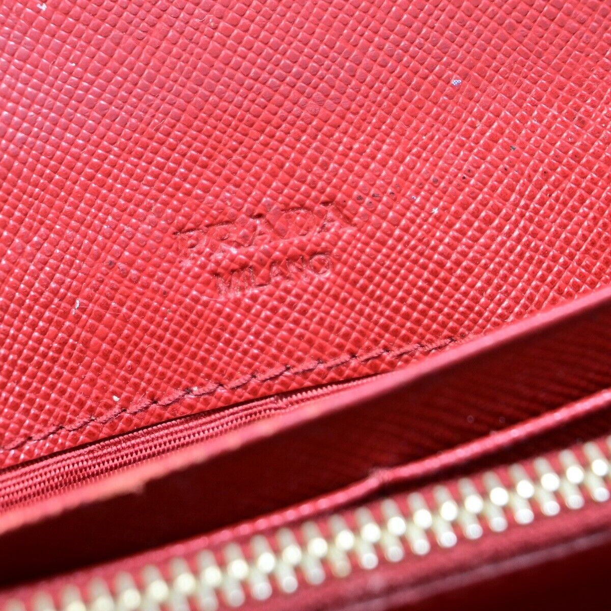 PRADA Logo Bifold Long Zipper Bifold Wallet Saffiano Leather Red Gold 03EB369
