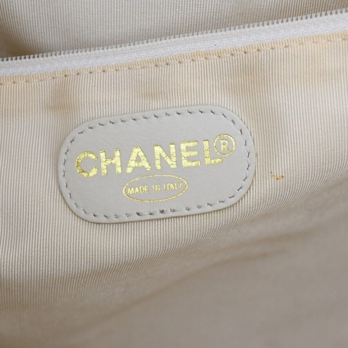CHANEL CC Shoulder Hand Tote Bag Grained Calfskin Leather White GHW 21RJ365