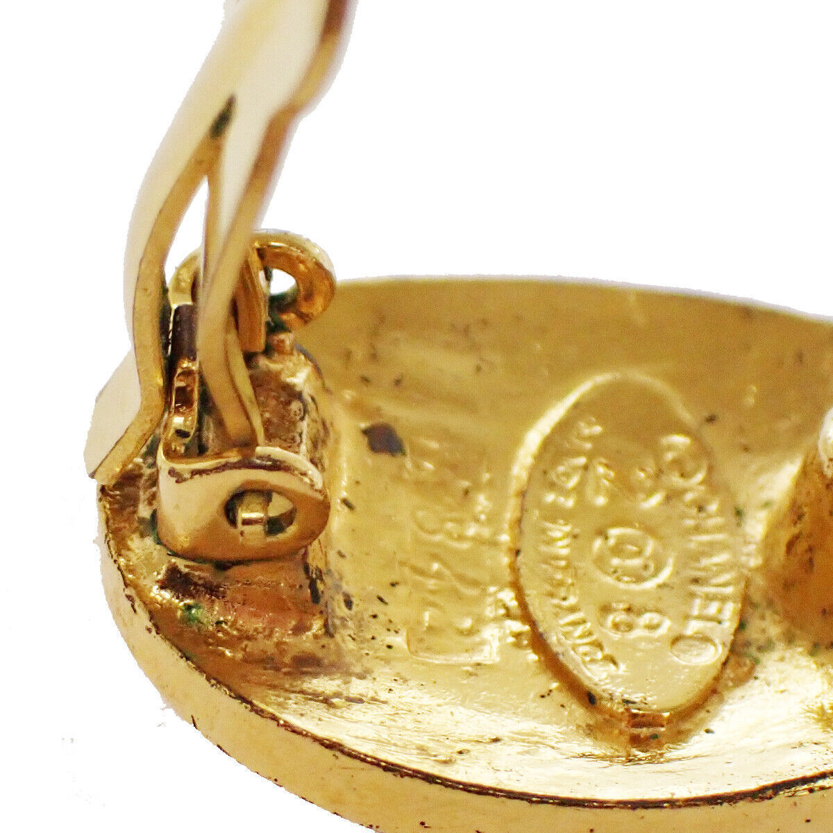 CHANEL CC Logo Button Earrings Clip-On GHW France Vintage Accessory 86YC351