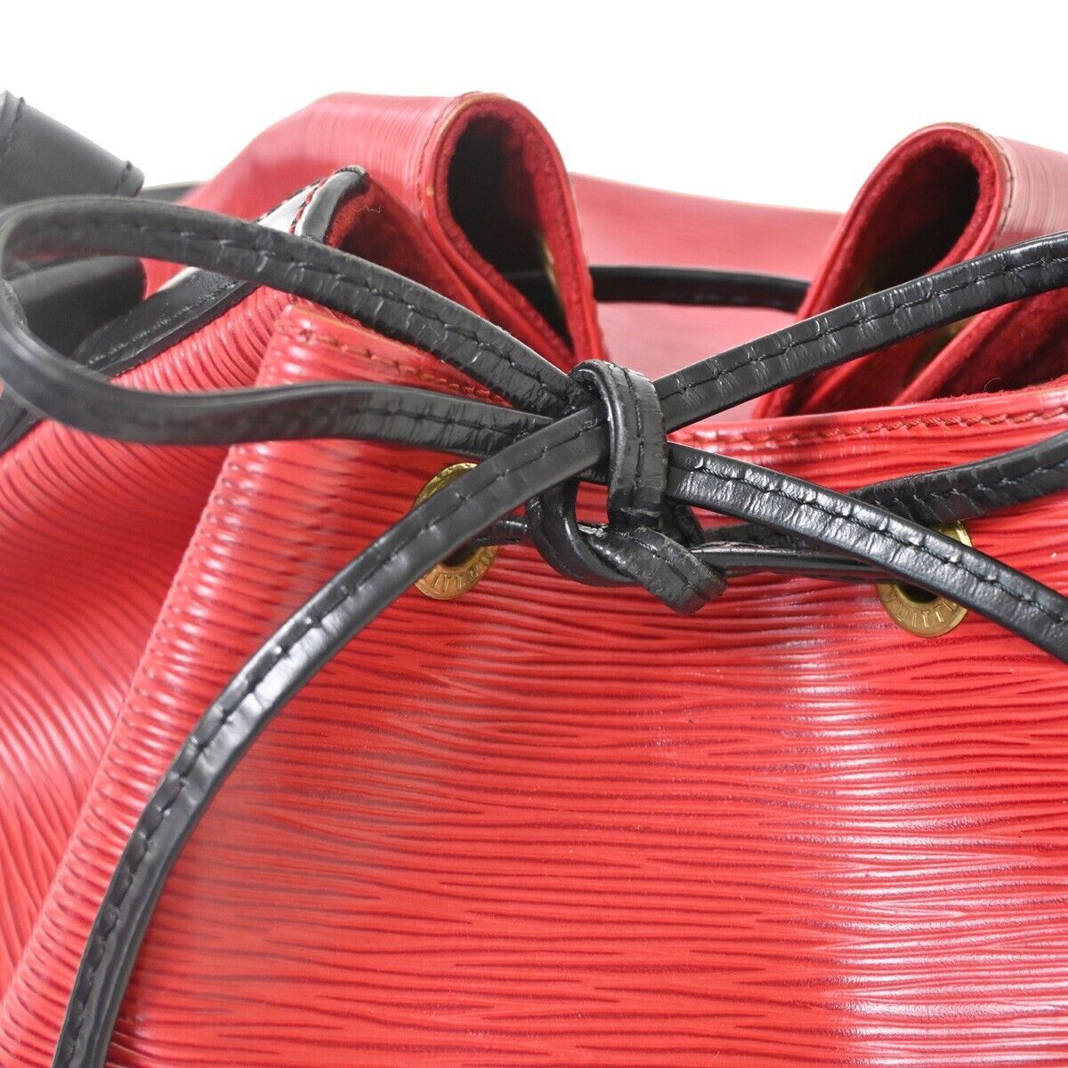 LOUIS VUITTON Bicolor Petit Noe Drawstring Shoulder Bag Epi RD BK M44172 34YD224