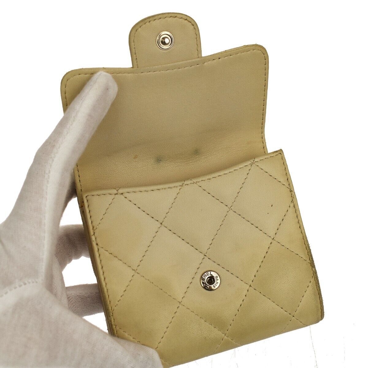 CHANEL CC Logo Matelasse Trifold Wallet Purse Leather Beige SHW France 05GA189