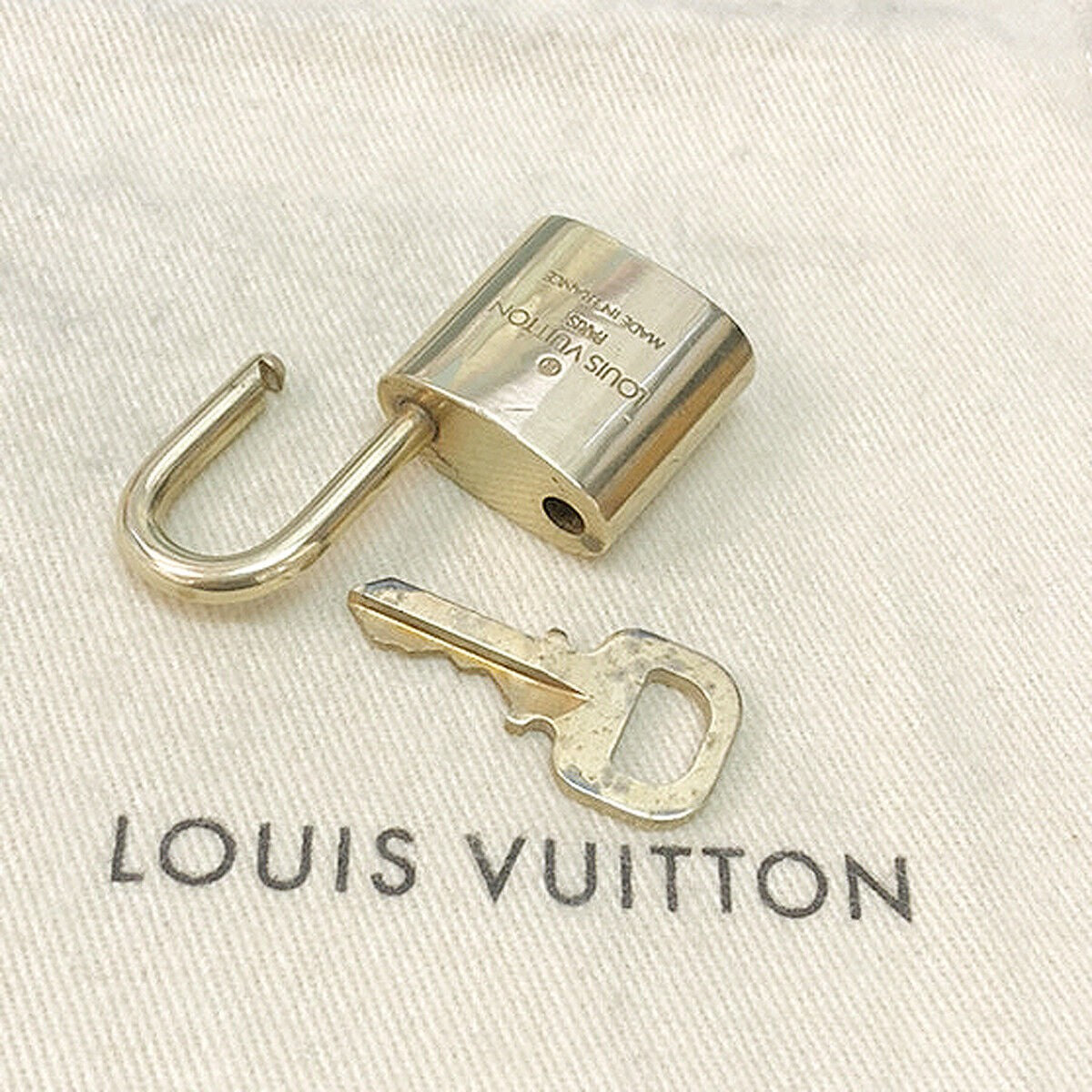 LOUIS VUITTON LV 10 SET PADLOCK KEY CHARM CADENA GOLD-PLATED FRANCE 35JF231