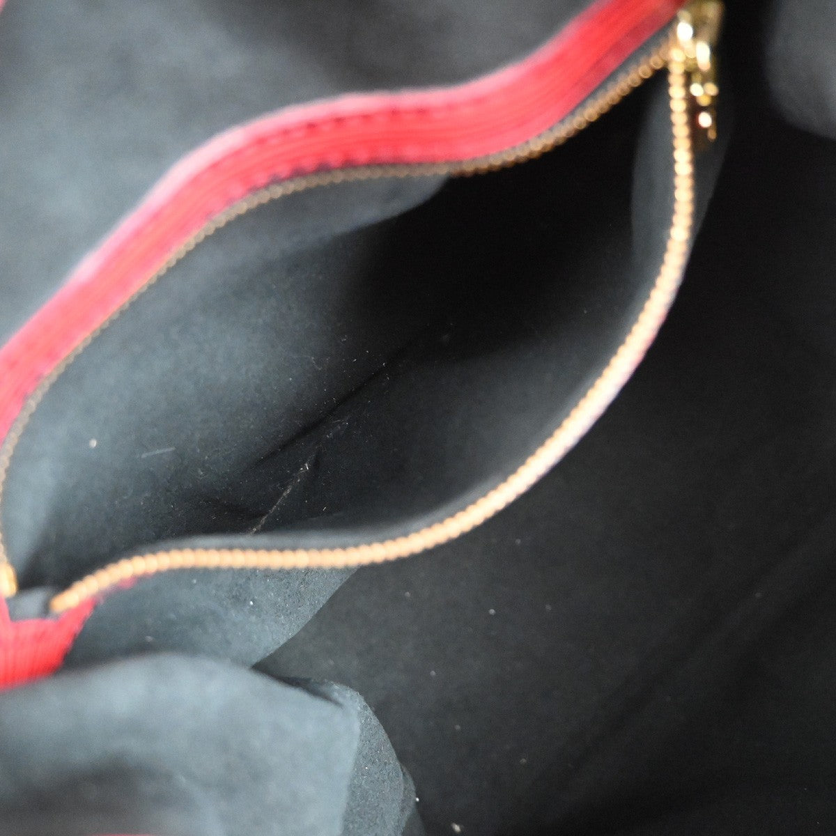 LOUIS VUITTON Noe Drawstring Shoulder Bag Epi Leather Red France M44007 32KD029