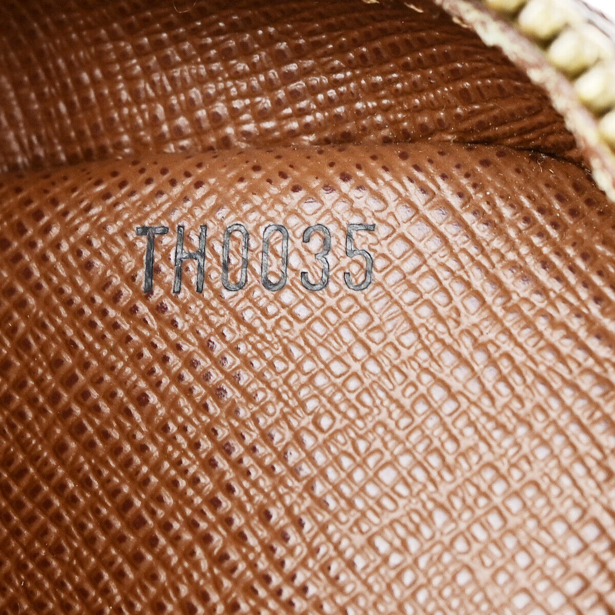 LOUIS VUITTON Amazon Crossbody Shoulder Bag Monogram Leather BN M45236 16SJ032