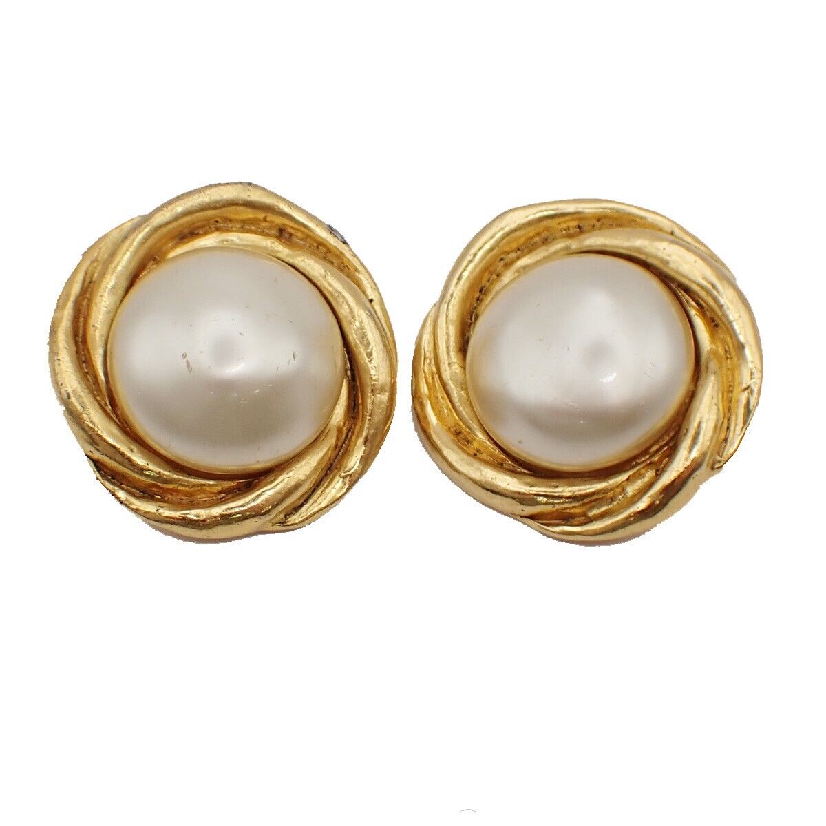 CHANEL Logo Imitation Pearl Round Button Earrings Clip-On GHW Vintage 31YE514