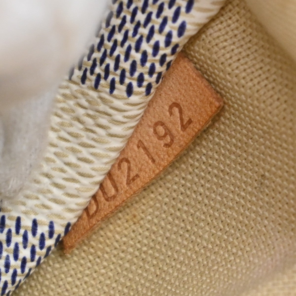 LOUIS VUITTON Totally PM Shoulder Bag Damier Azur Leather White N51261 84KB328