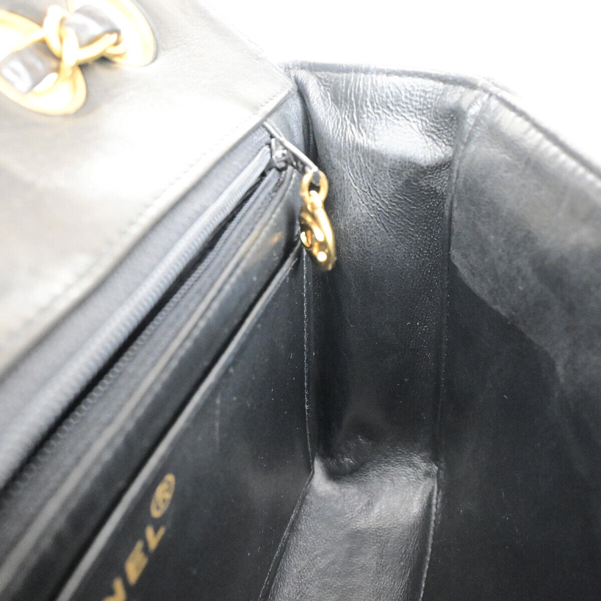 CHANEL CC Logo Matelasse Chain Shoulder Bag Leather Black GHW Vintage 380RK676