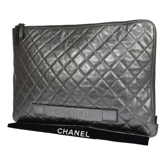 CHANEL Logo Matelasse Clutch Hand Bag Leather Silver Italy 89GA417