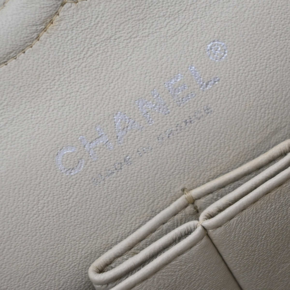 CHANEL CC Matelasse 25 Double Flap Chain Shoulder Bag Leather White SHW 700RP187