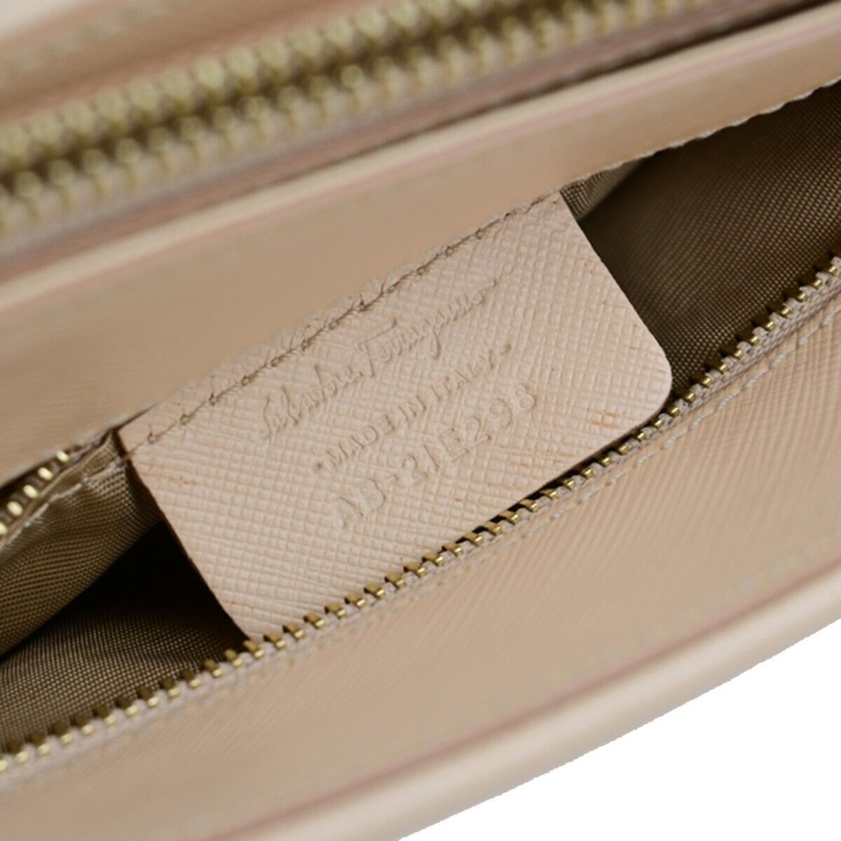 SALVATORE FERRAGAMO Logo Vara 2Way Shoulder Hand Bag Leather Pink Italy 69EC545