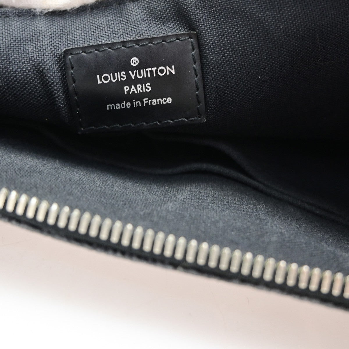 LOUIS VUITTON Porte Documents Jour Shoulder Bag Damier Graphite N48224 46RQ081