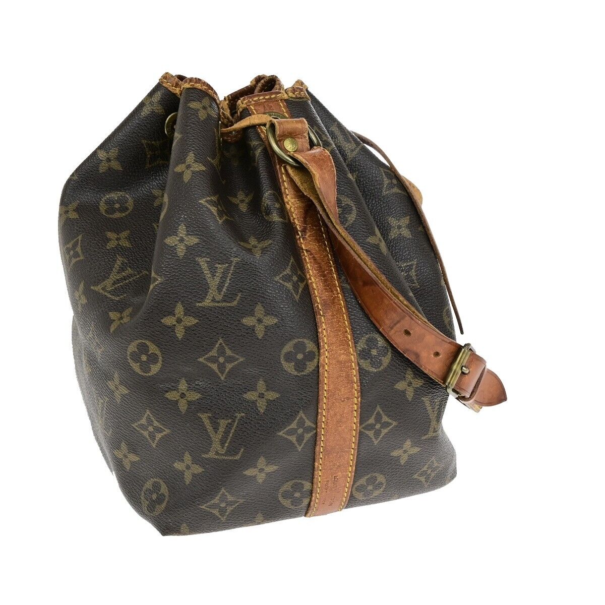 LOUIS VUITTON Petit Noe Drawstring Shoulder Bag Monogram Leather M42226 69ED112
