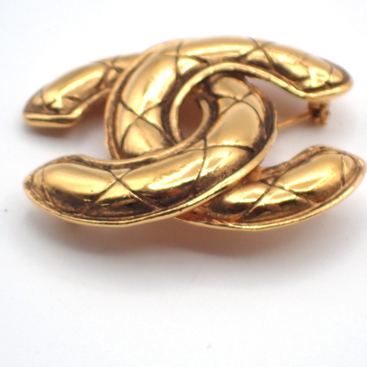 CHANEL CC Logo Matelasse Pin Brooch Gold GHW Accessory 84RL963