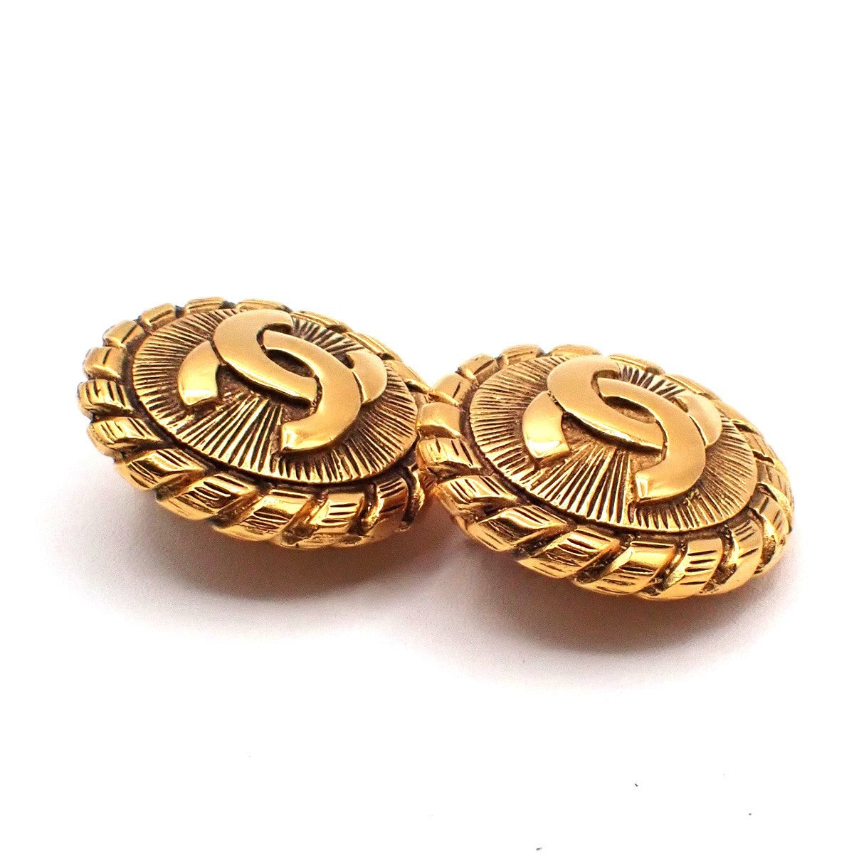 CHANEL CC Logo Round Button Earrings Clip-On Gold GHW France 80RL806