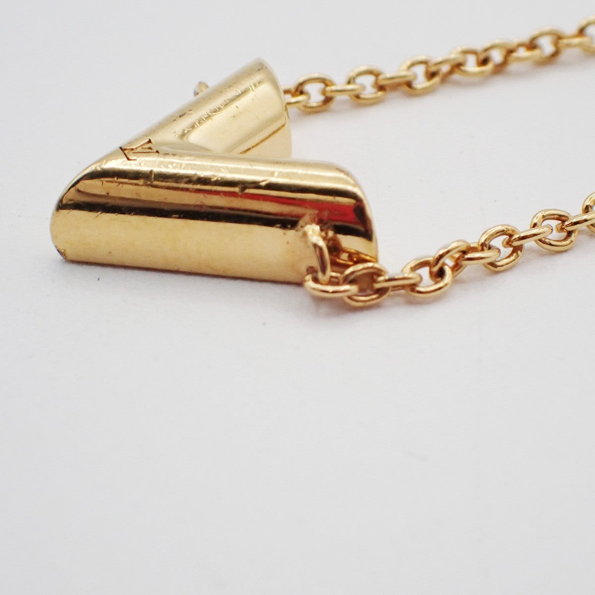 LOUIS VUITTON LV Logo Essential V Bracelet Gold-Plated Italy M61084 36RL847