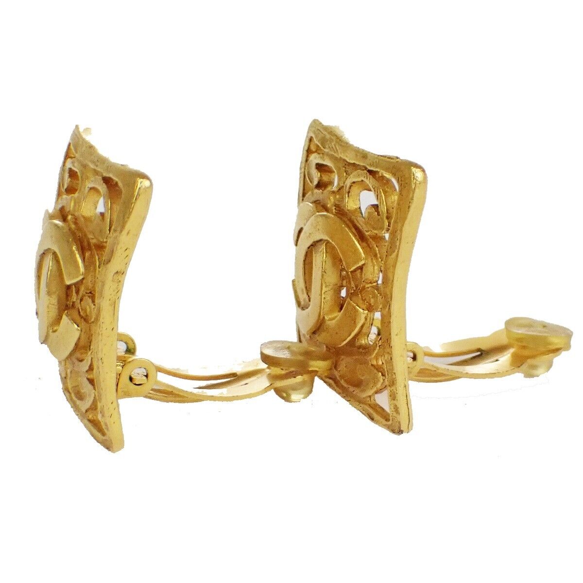 CHANEL CC Logo Button Earrings 95A Clip-On GHW France Accessory 73RJ577