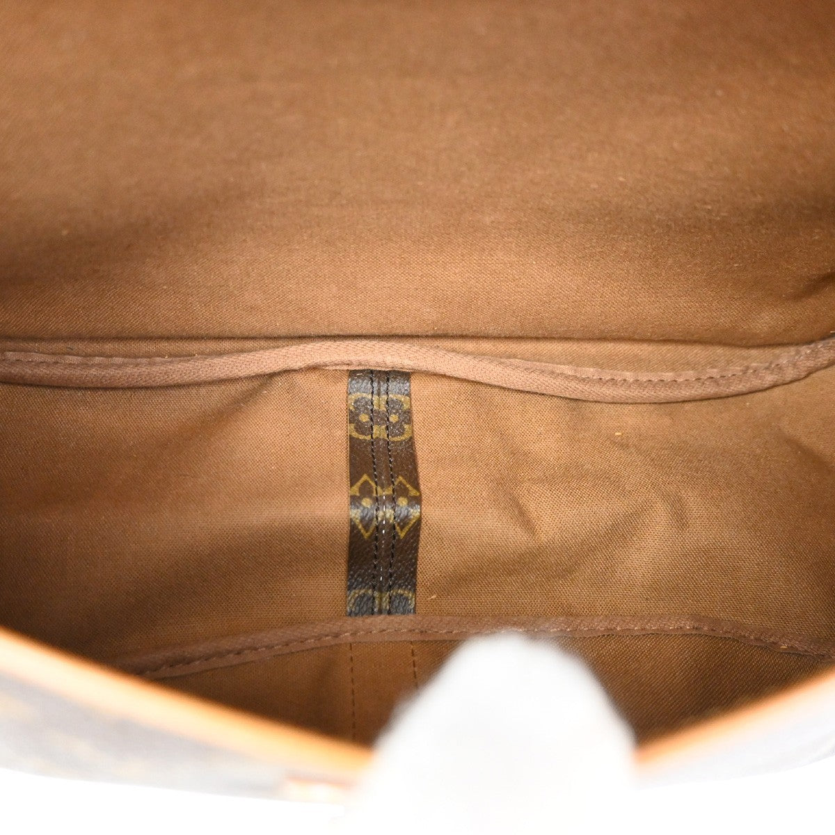 LOUIS VUITTON Saumur 35 Shoulder Bag Monogram Leather BN France M42254 83TA268