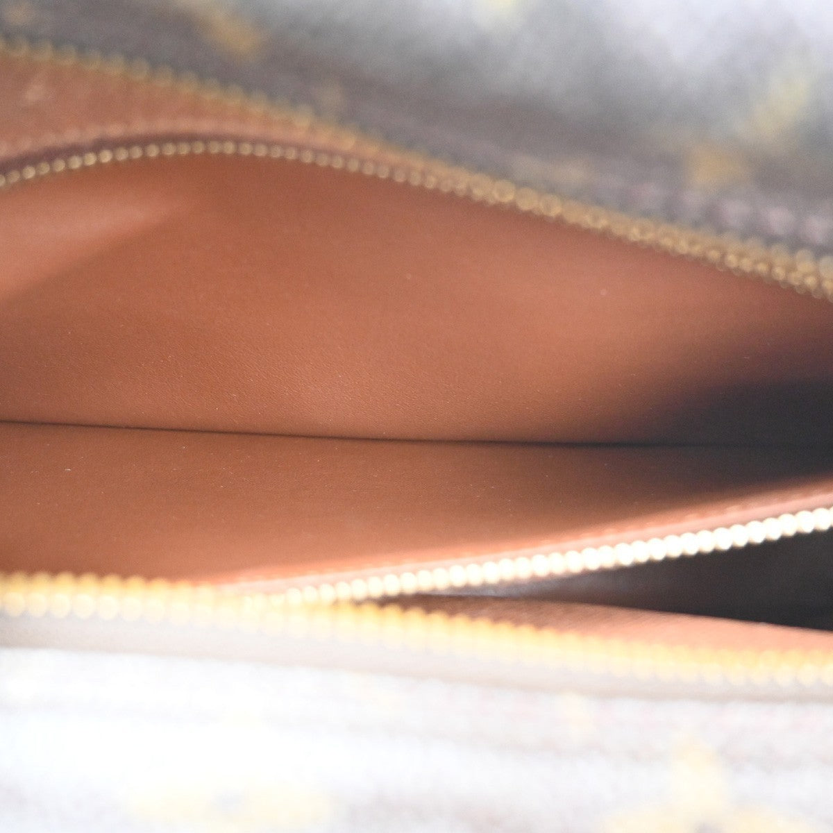 LOUIS VUITTON Nile Crossbody Shoulder Bag Monogram Leather Brown M45244 83MA235