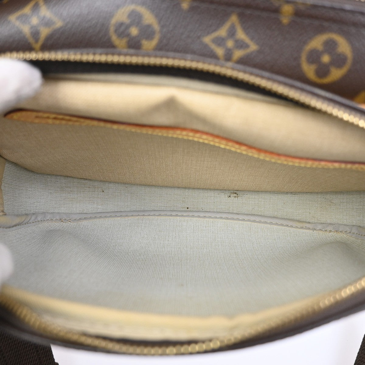 LOUIS VUITTON Reporter PM Crossbody Shoulder Bag Monogram Leather M45254 76TA062