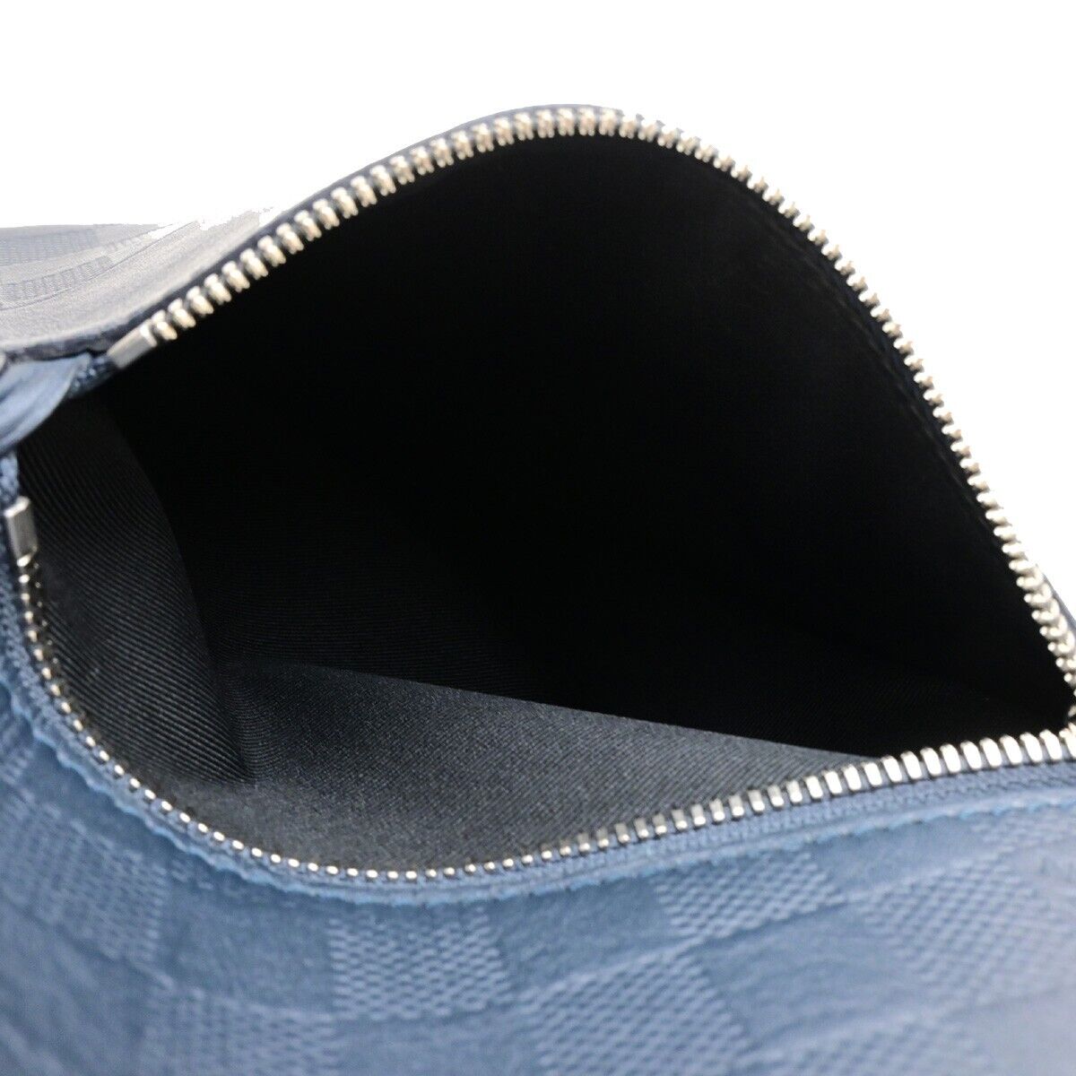 LOUIS VUITTON Mick MM America's Cup Shoulder Bag Damier Infini BE N41638 15ED057