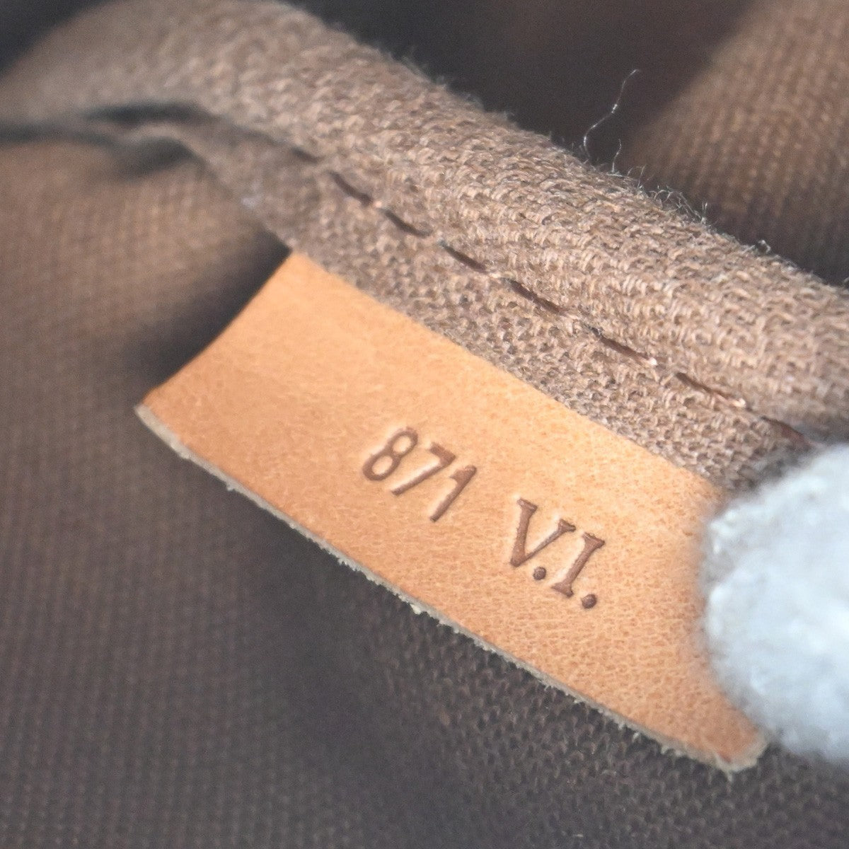 LOUIS VUITTON Logo Saumur 43 Shoulder Bag Monogram Leather Brown M42252 98MA210