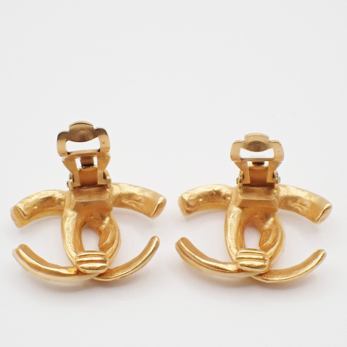 CHANEL CC Logo Round Button Bicolor Clip-On Earrings Gold Tone 00T 76RF764