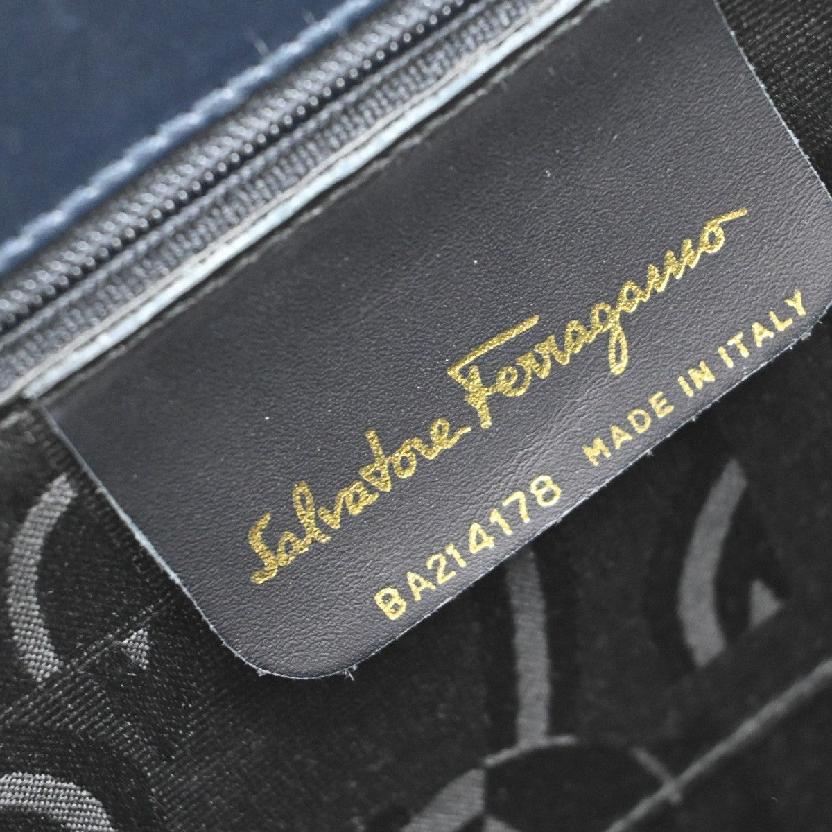 SALVATORE FERRAGAMO Vara 2Way Shoulder Hand Bag Canvas Leather Navy Blue 31EF372