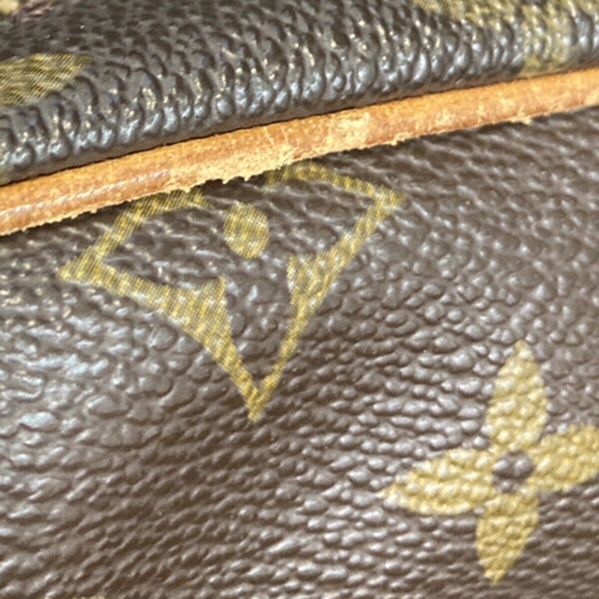 LOUIS VUITTON Amazon Crossbody Shoulder Bag Monogram Leather BN M45236 31ED406